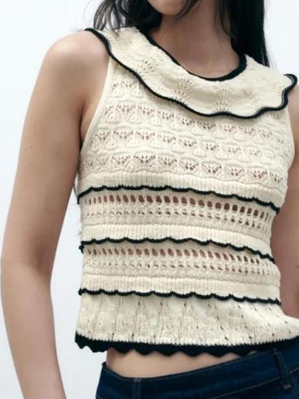 Zara Contrast Trim Crochet Knit Ruffle Top Cream Black Small